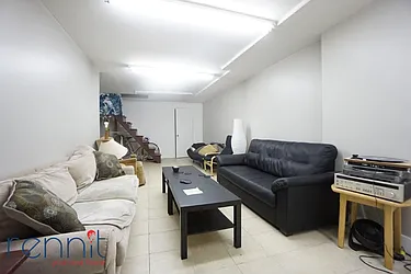 Rented by Rennit Inc.