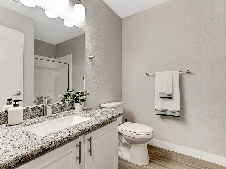 Talesai Apartments — Photo 18