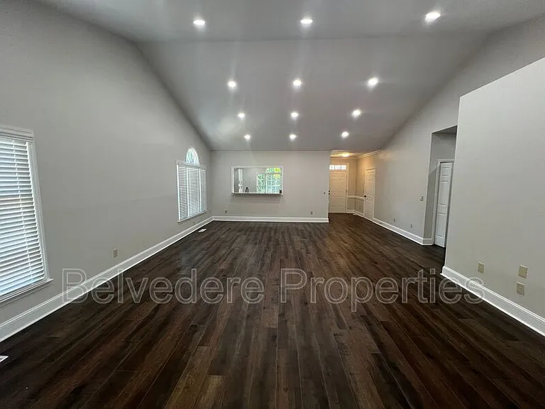 6409 Spyglass Dr — Photo 8