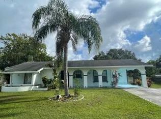 271 NE Faring Ave, Port Saint Lucie, FL 34983