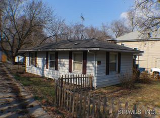 824 Brown St, Alton, IL 62002