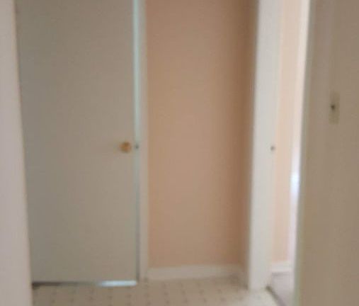 4th image of 1302 Elliott St #A