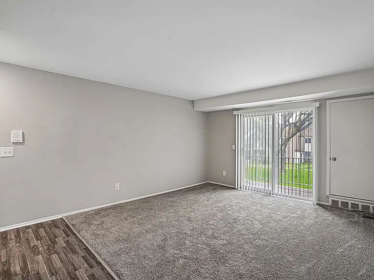 Midtown Park Apartments — Photo 58