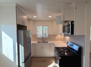 7560 Chestnut St APT 3, Gilroy, CA