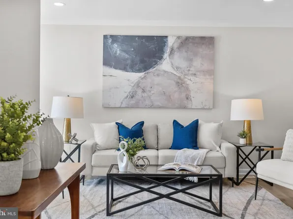 2699 Centennial Ct, Alexandria, VA 22311