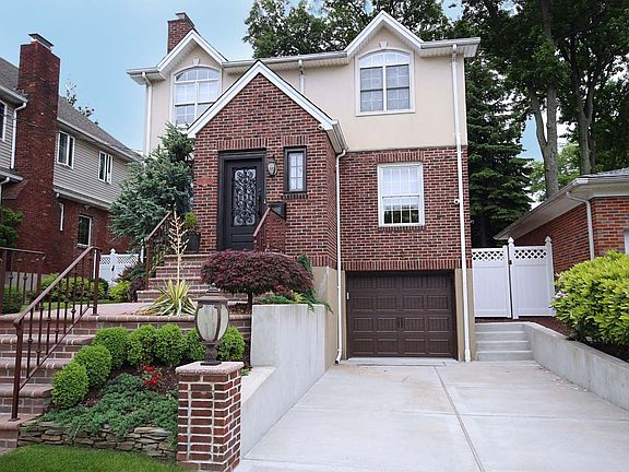 3rd image of 52 Sawyer Ave