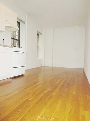 Rented by City Connections Realty | media 19