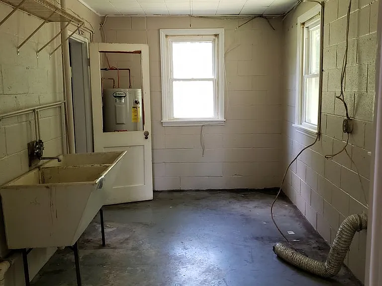 112 Quarry Rd — Photo 17
