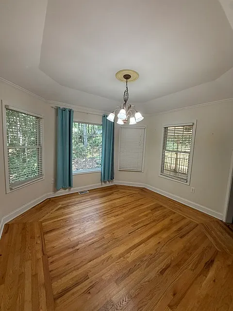 4 bed, 2200 sqft, $2,750 — Photo 4