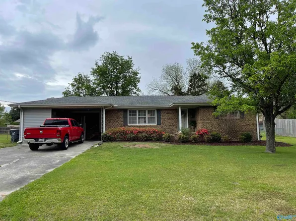 1305 Larrydale Dr, Glencoe, AL 35905