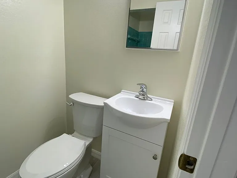 640 Poinsettia Dr — Photo 15