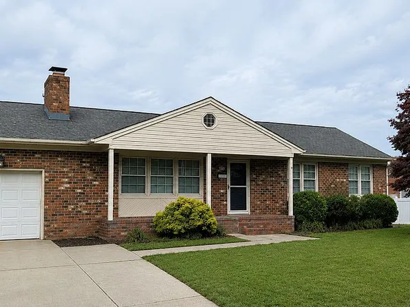 172 Spaulding Dr, Newport News, VA 23602