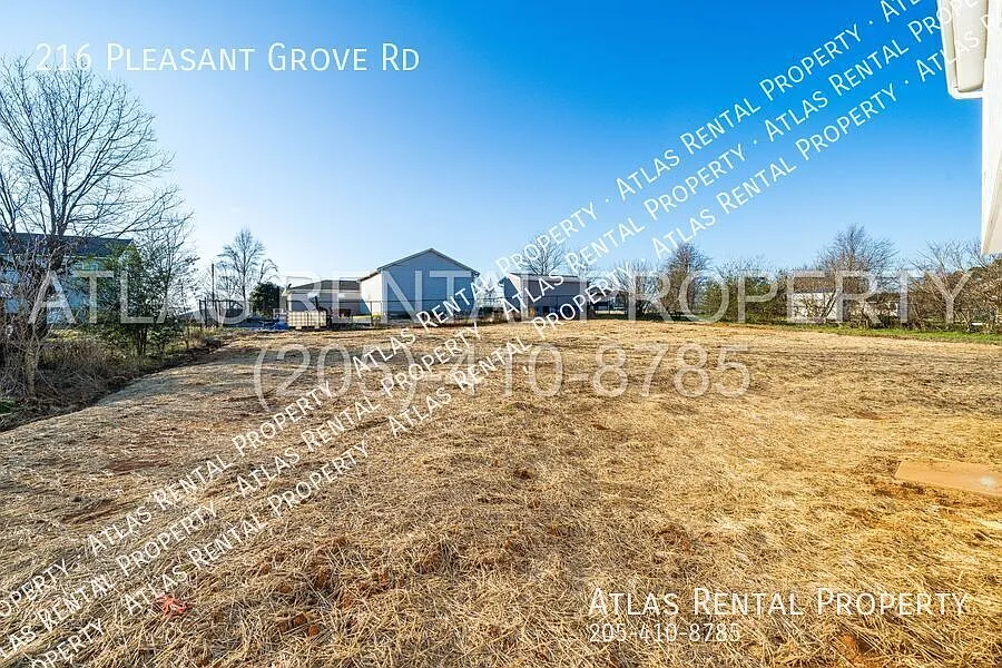 Stylish Split-Level Home in Pleasant Grove Garage, Appliances Included & Ready for You! — Photo 4