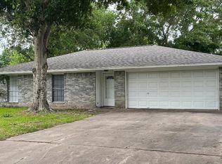 4702 Marlin Dr, Bay City, TX 77414