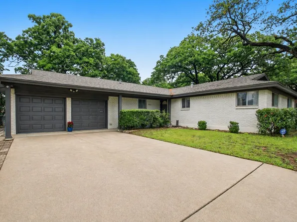 6425 Brentwood Dr, Fort Worth, TX 76112