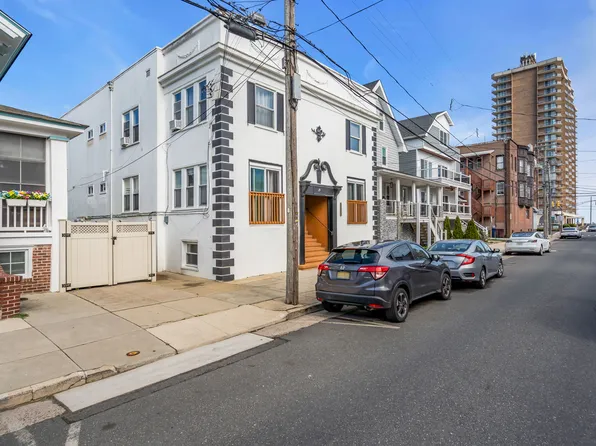 19 S Vassar Sq APT 3, Ventnor City, NJ 08406