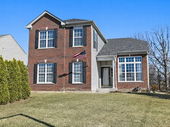 1260 Water Stone Cir, Wauconda, IL 60084