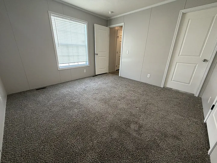 38000 Le Chateau Blvd #524 — Photo 11