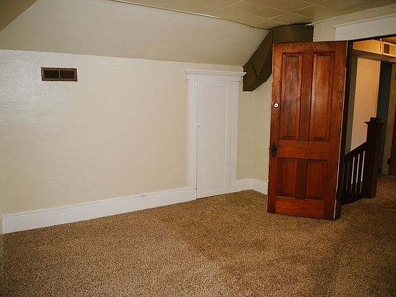 5th image of 238 S Duncan St