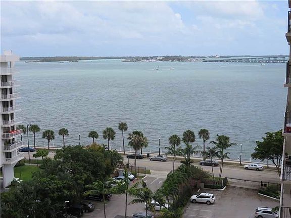 4th image of 1450 Brickell Bay Dr APT 1009