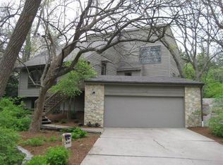 235 Westwood Rd, Manhattan, KS 66502