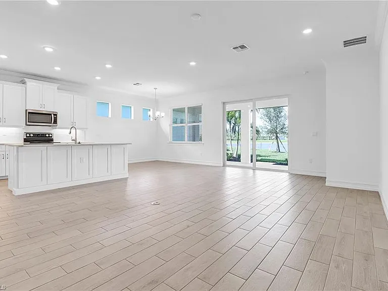 317 Spiaggio Ct — Photo 5