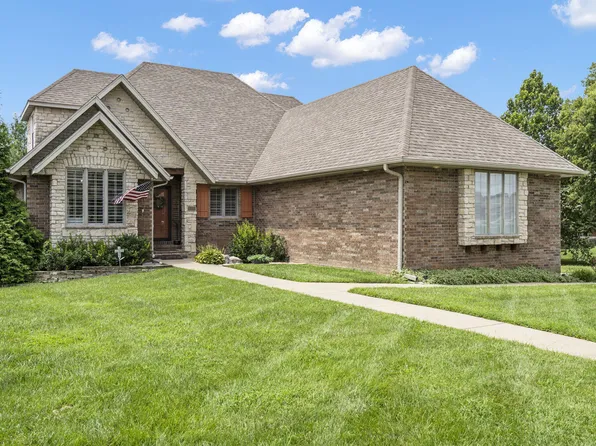 3307 S Hillsboro Avenue, Springfield, MO 65804