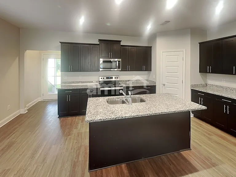 5336 Tupelo St — Photo 3