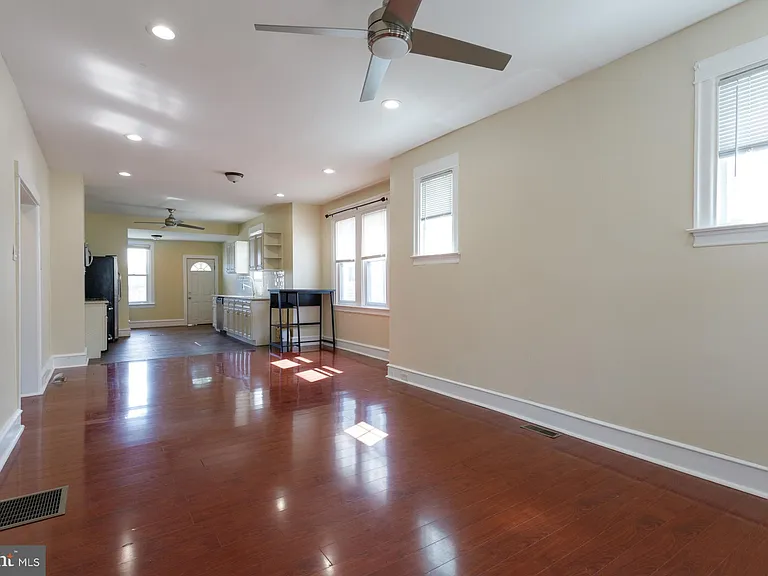 1213 Friendship St — Photo 6