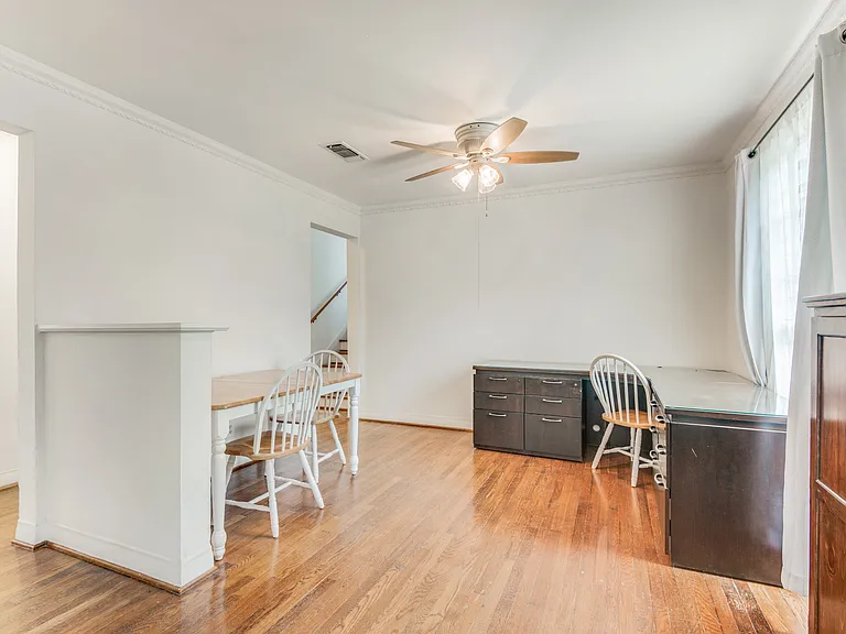7015 Hammond Ave — Photo 6