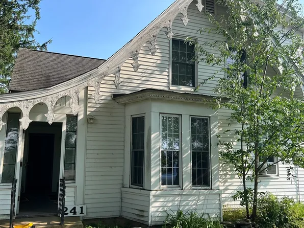 241-243 Main St #1, Rutland, MA 01543
