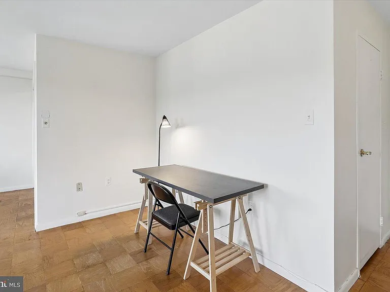10201 Grosvenor Pl #1226 — Photo 12