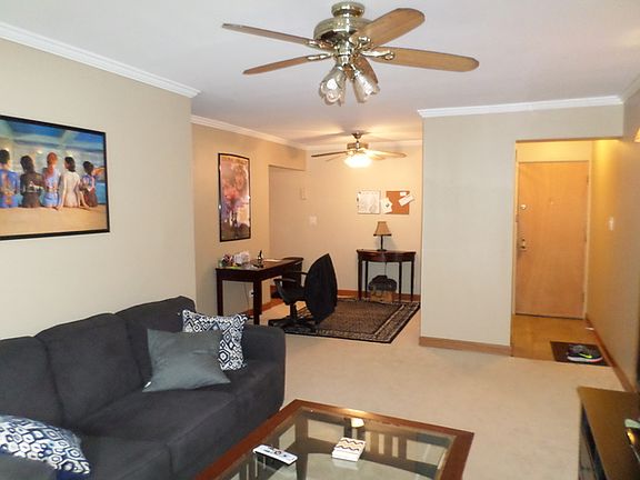 2nd image of 3620 N Pine Grove Ave #21