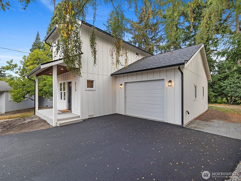 2nd image of 817 Olympic Boulevard #B