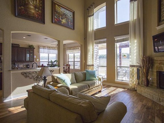 3rd image of 26710 Camden Chase