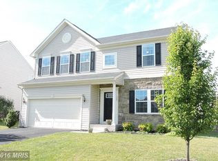 137 Killian Ln, Charles Town, WV 25414