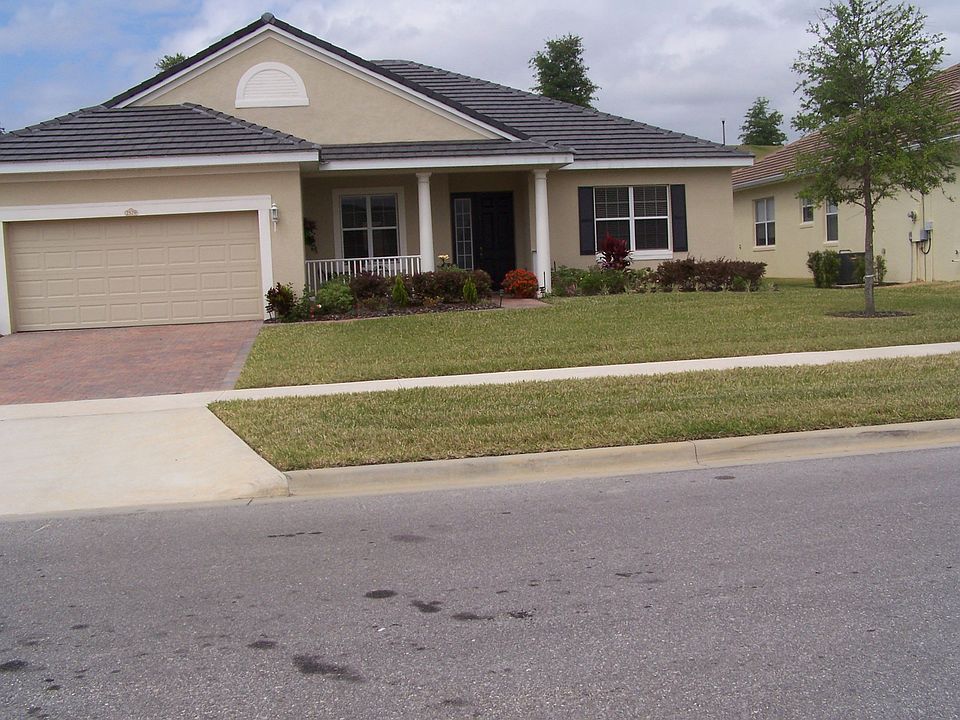 Exterior  Front