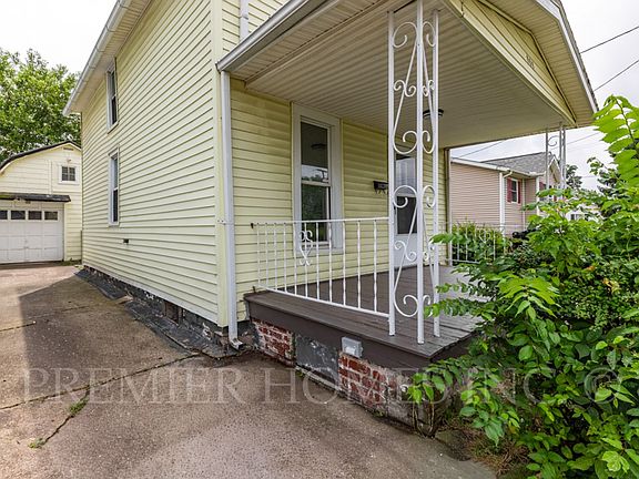 2nd image of 908 7th St NE