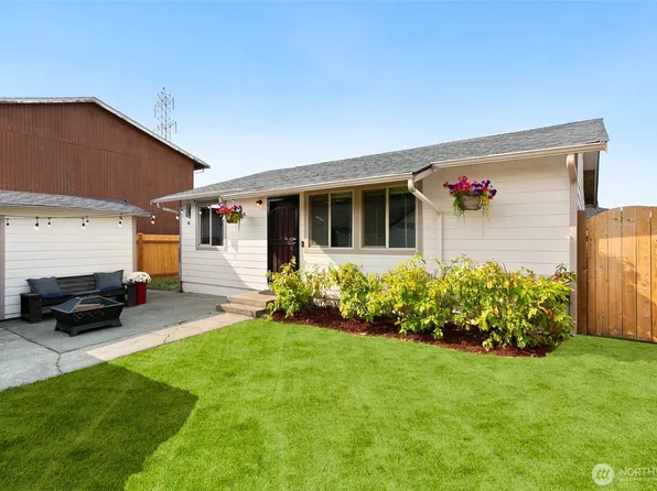 8925 11th Street NE, Lake Stevens, WA 98258