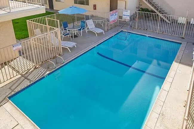 15751 Ryon Ave #7 — Photo 4