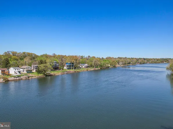 67 W Indian #1/2, Norristown, PA 19403