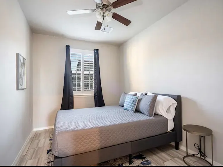 7428 Glacier Dr — Photo 15