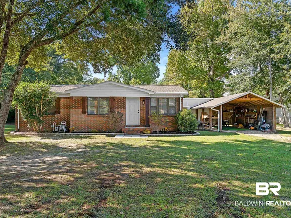 6895 Piney Woods Rd, Foley, AL 36535
