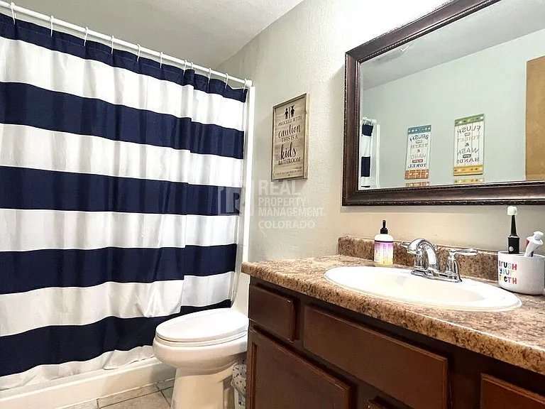 654 Montrail Dr — Photo 16