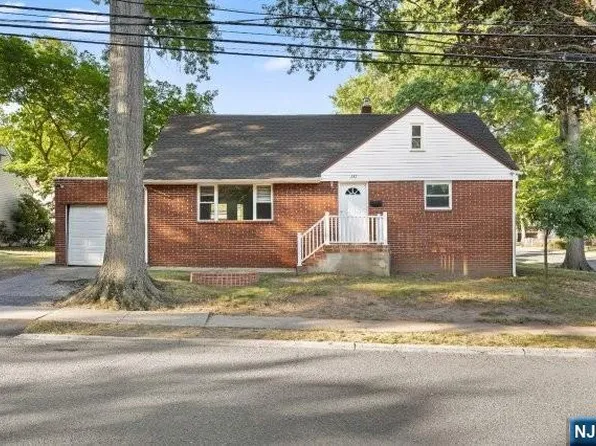 287 Tietjen Ave, Englewood, NJ 07631