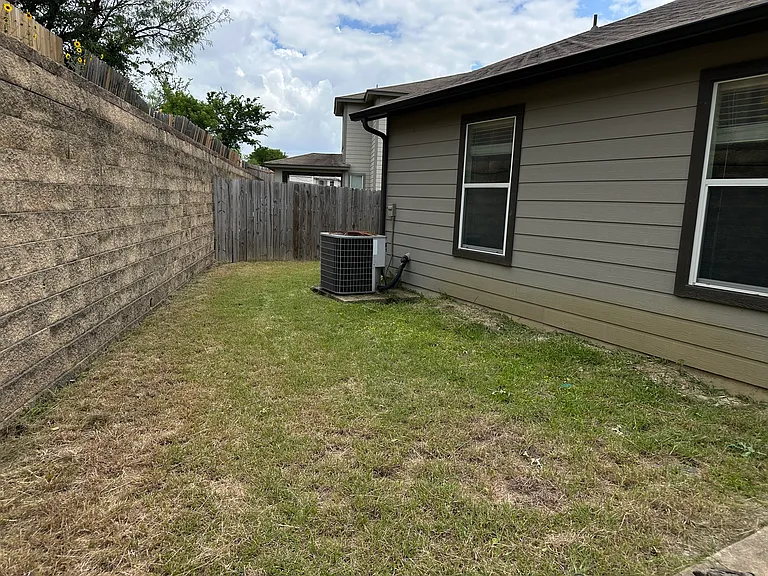 3720 Palo Pinto Cv — Photo 10