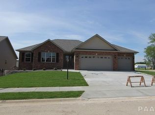 5355 N Kirsten Cu, Peoria, IL 61615