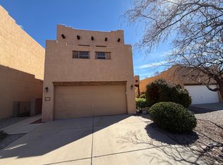 3727 Candelarias Ln NW, Albuquerque, NM 87107