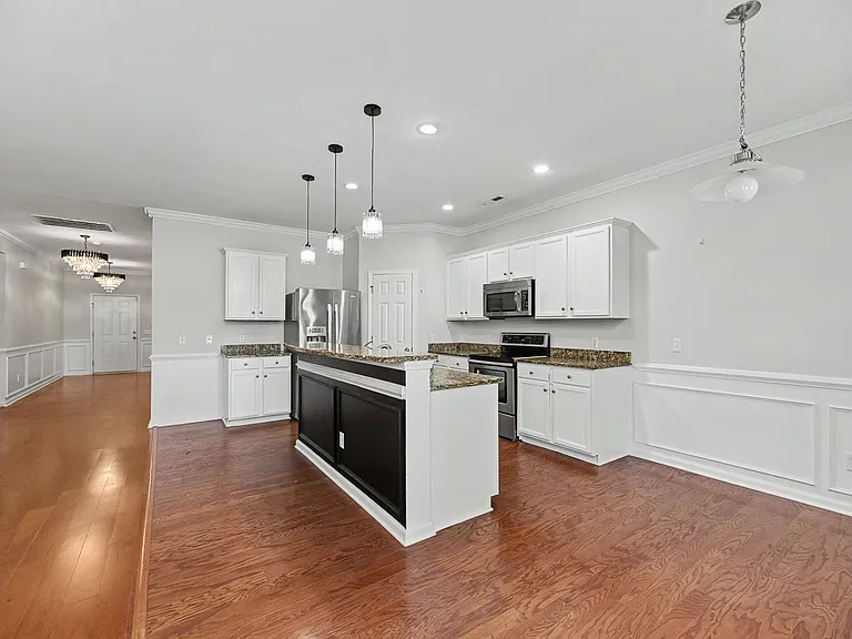 247 Clayburne Dr — Photo 9