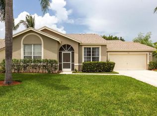 1146 Aviary Rd, Wellington, FL 33414